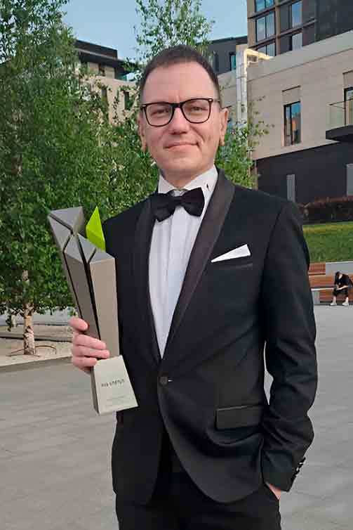 Максим Бобров